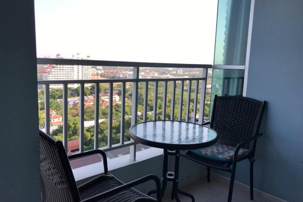Stunning Seaview Suite ジョムティエンビーチ エクステリア 写真