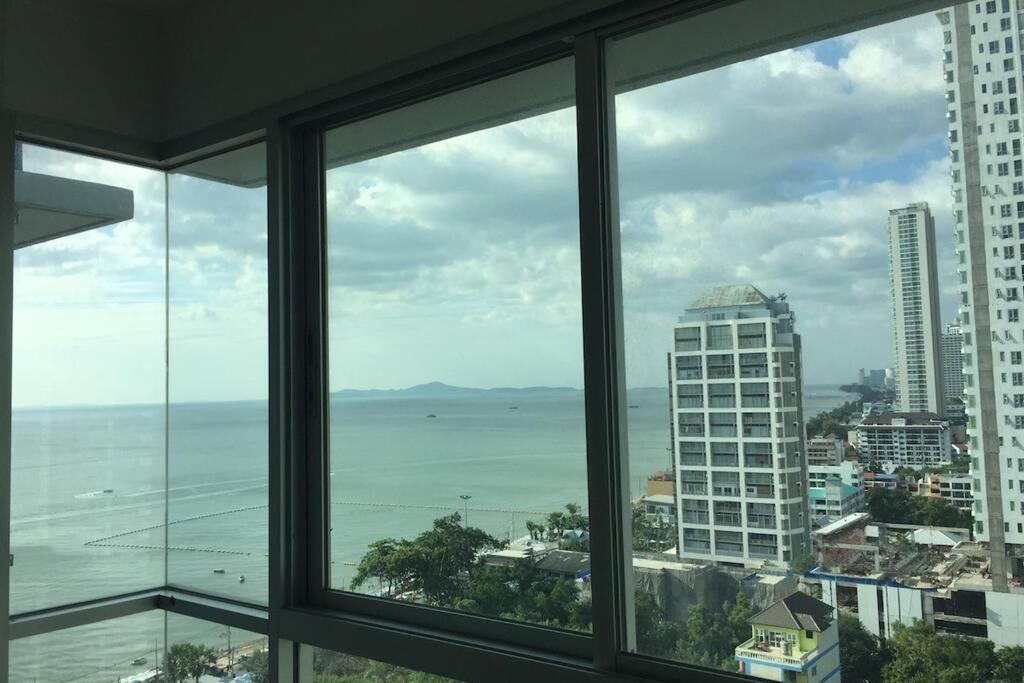 Stunning Seaview Suite ジョムティエンビーチ エクステリア 写真