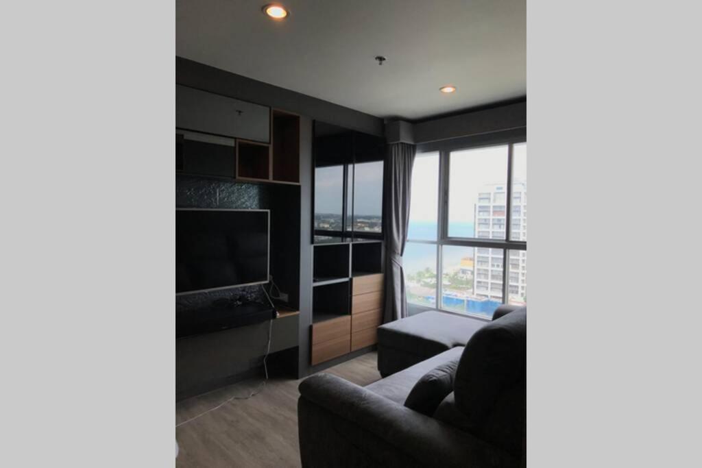 Stunning Seaview Suite ジョムティエンビーチ エクステリア 写真